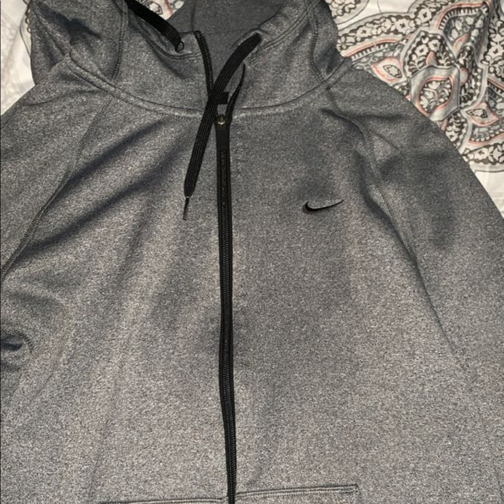 Nike Therma-fit